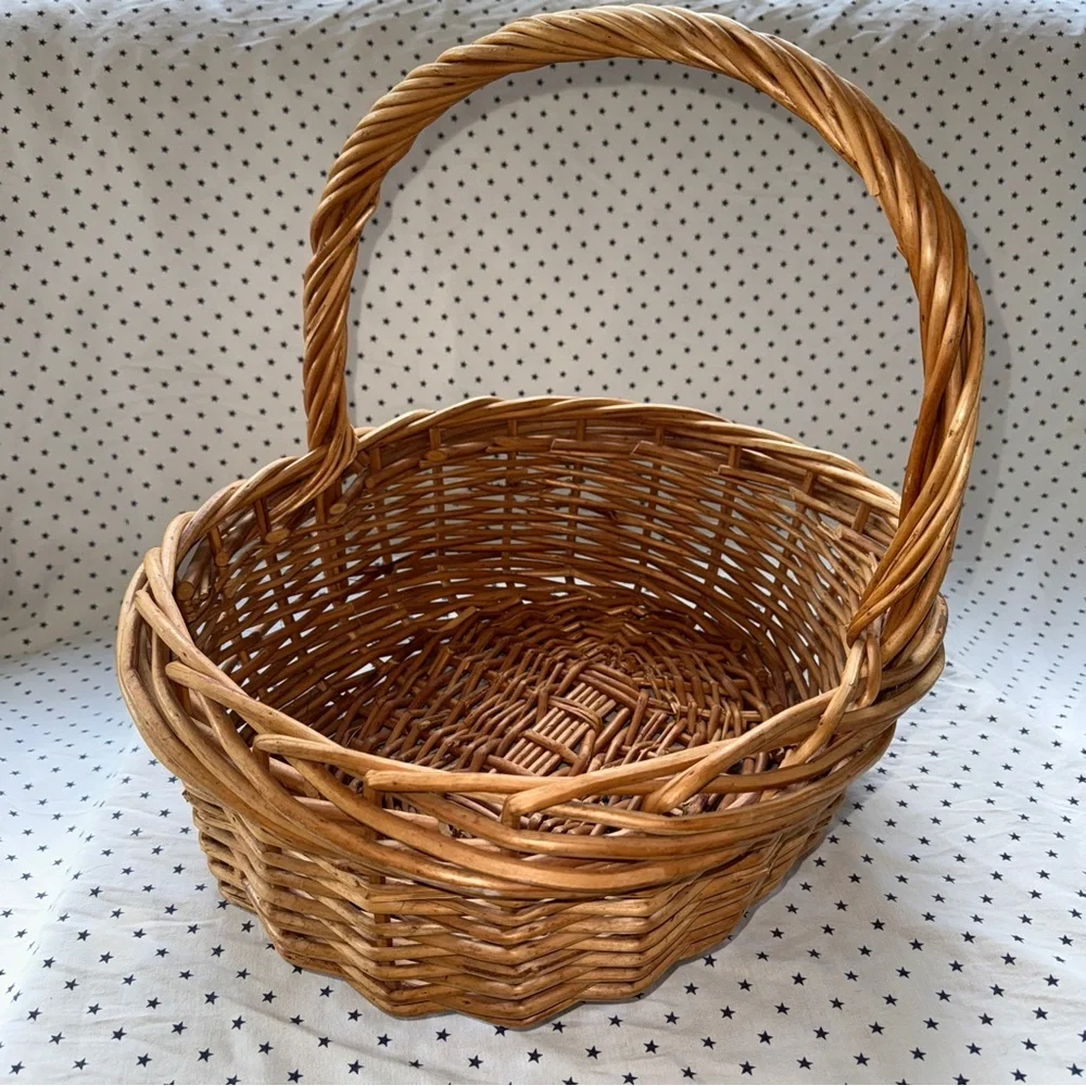 Vintage Wicker Oblong Large Handled Gathering / Storage / Display Basket 17”x15”